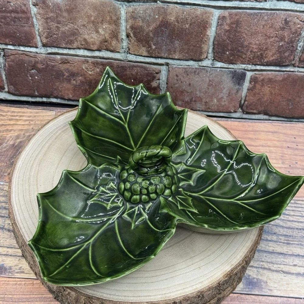 Vtg Majolica Style Holly Leaf Divided Serving Dish Green‎ Holiday Christmas MCM